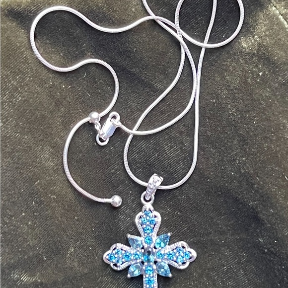 London Blue Topaz 925 Silver 2” Cross Necklace with Adjustable Chain EUC - Picture 9 of 11